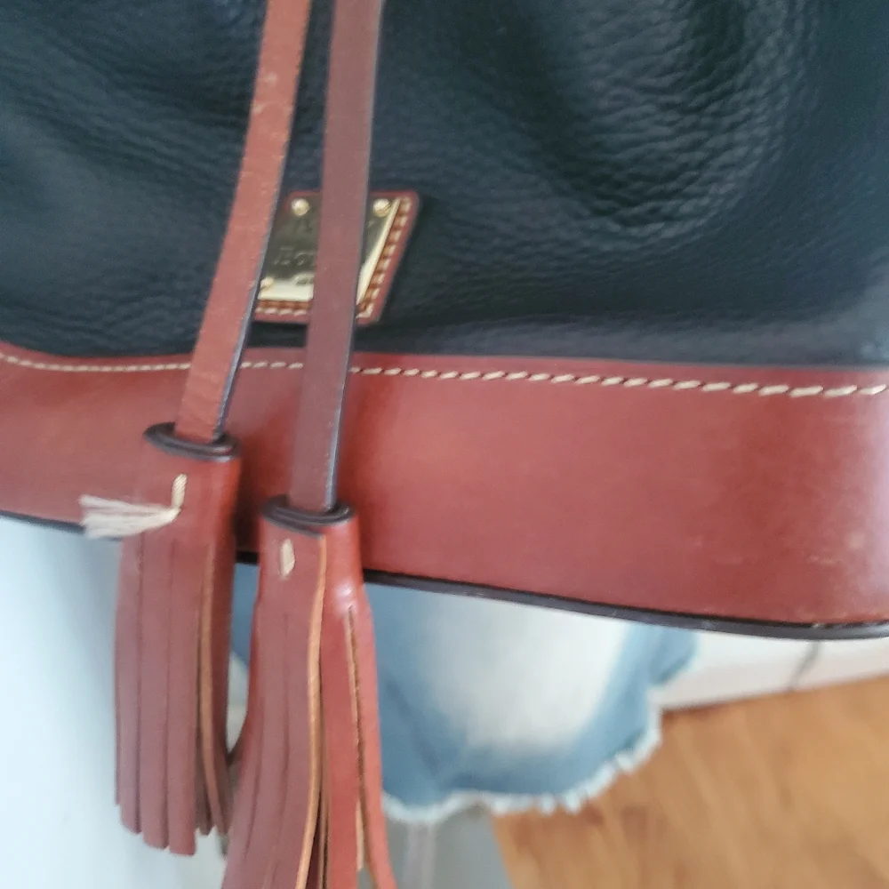 Dooney & Bourke Drawstring Leather Bucket Bag - Picture 7 of 8